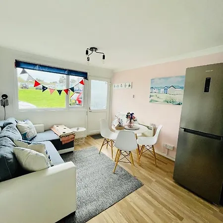 “Bliss On The Bay ” Chalet In Sandown Bay Holiday Park Exterior photo