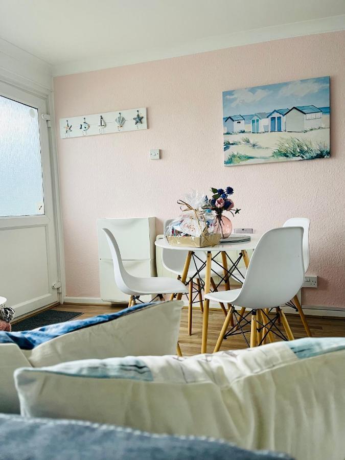 “bliss On The Bay ” In Bay Apartment *